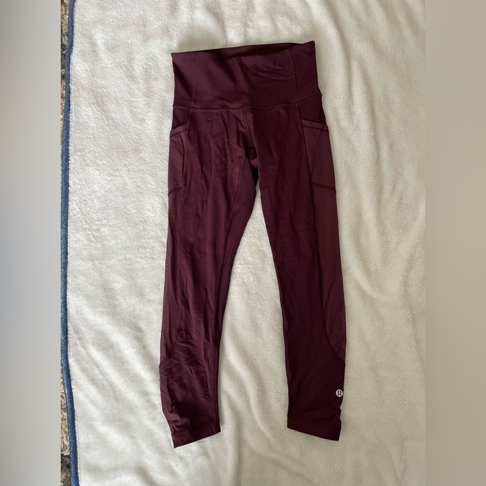Lululemon maroon Leggings 3/4 length size 4